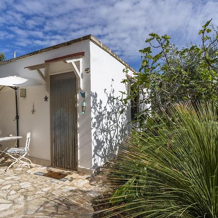 Villa Massa Depandance Полиняно а Маре Екстериор снимка